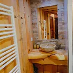 Na Gorach Z Goraca Balia I Sauna 山林小屋