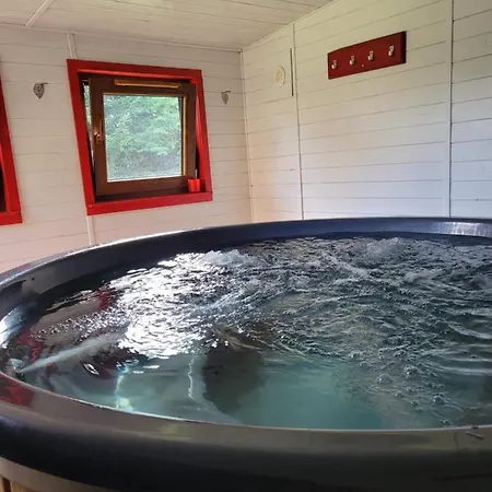 Na Gorach Z Goraca Balia I Sauna Hytte Nowy Sącz