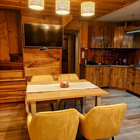 Na Gorach Z Goraca Balia I Sauna Hytte Nowy Sącz