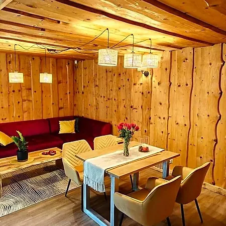 Lodge Na Górach Z Gorącą Balią *