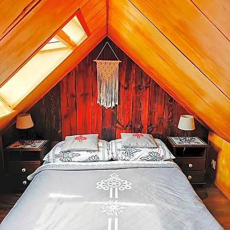 Na Górach Z Gorącą Balią Lodge *